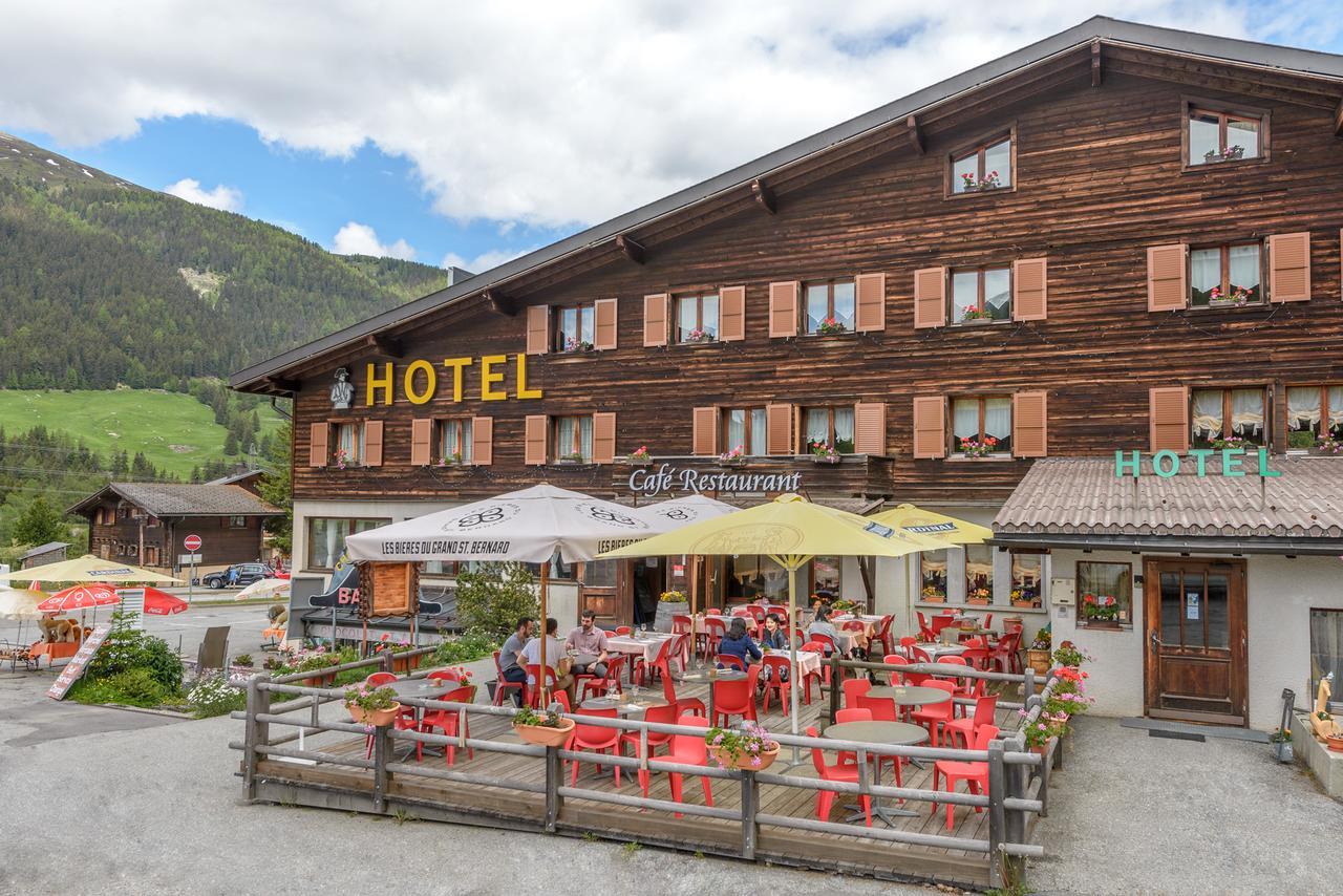 Au Bivouac De Napoleon Et Spa Hotel Bourg-Saint-Pierre Kültér fotó