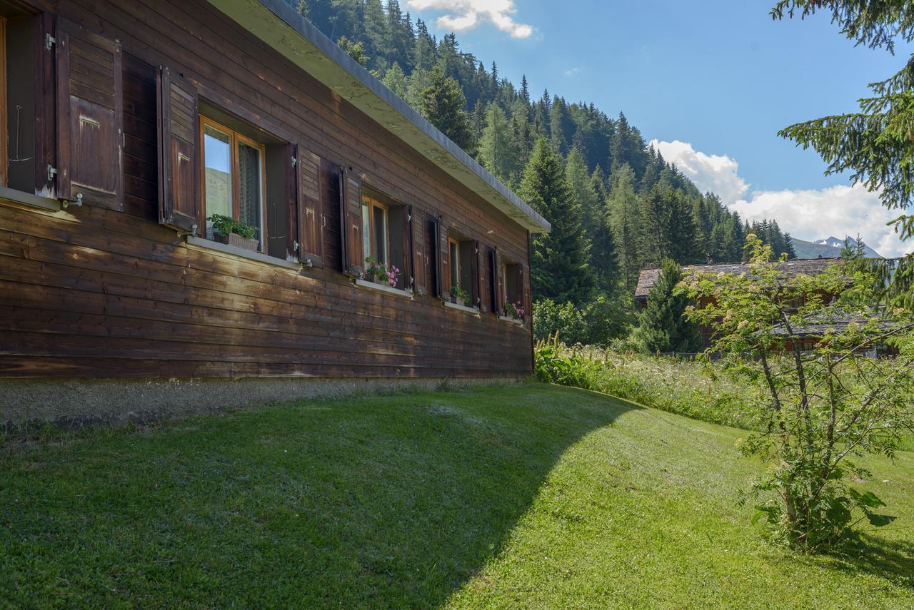 Au Bivouac De Napoleon Et Spa Hotel Bourg-Saint-Pierre Kültér fotó